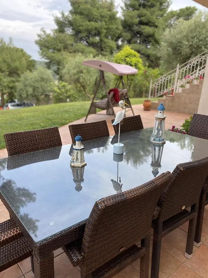 Serenity Apartment In פאליאורי